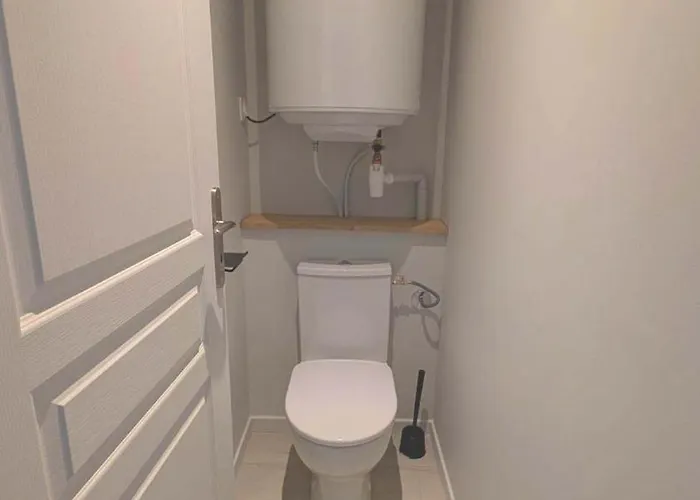 Beautiful Beachfront Apartment, 180d Sea And Cliff View * Veulettes-sur-Mer