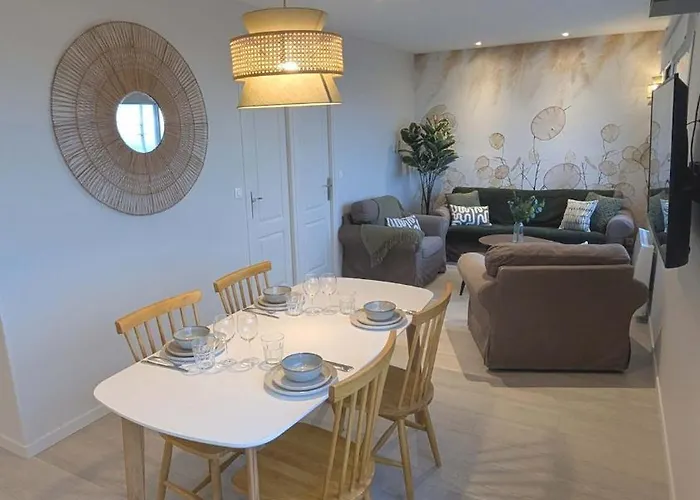 Beautiful Beachfront Apartment, 180d Sea And Cliff View * Veulettes-sur-Mer